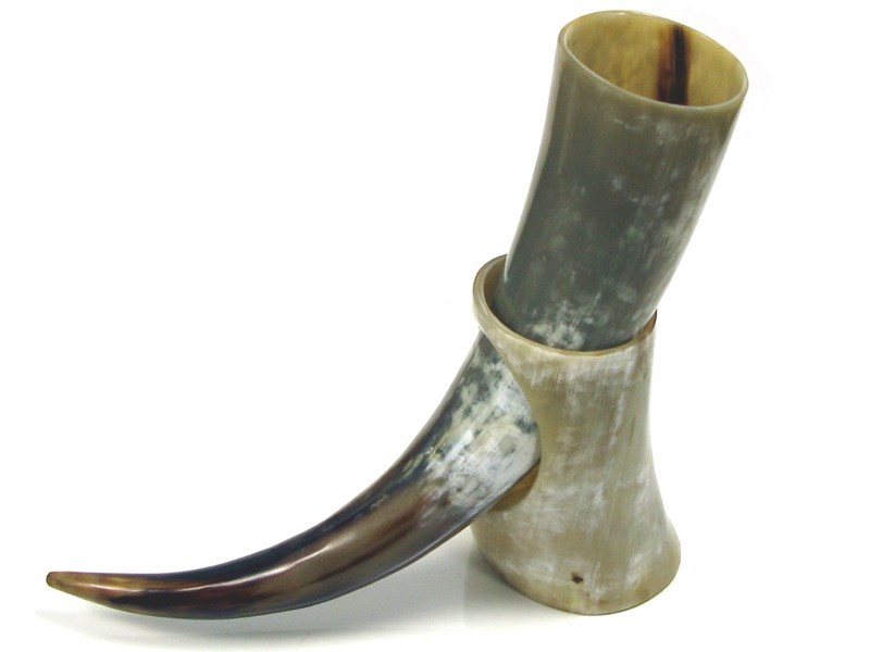 abbeyhorn Drinking Horn On Stand - Polished