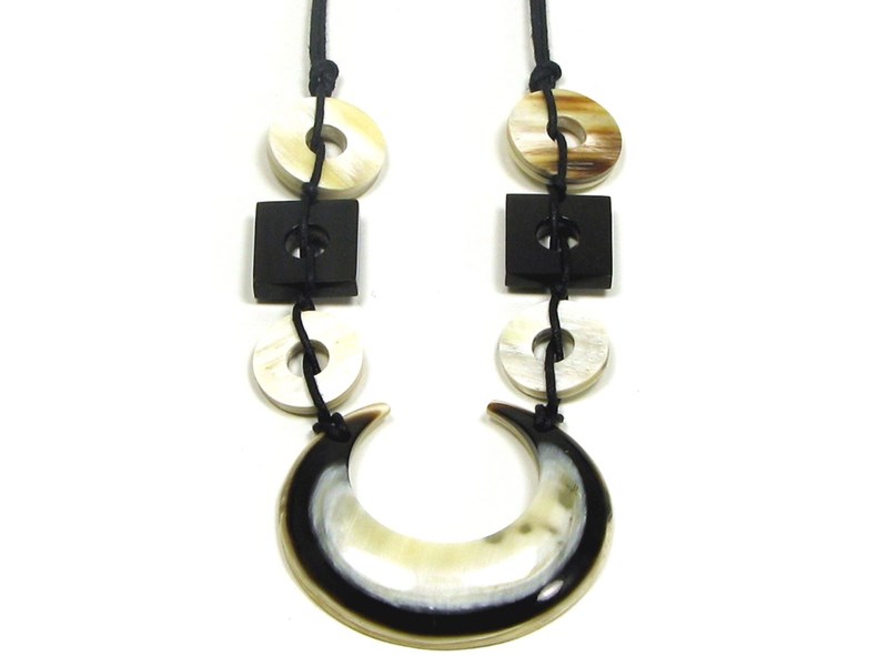 abbeyhorn Moon Shaped Horn Pendant