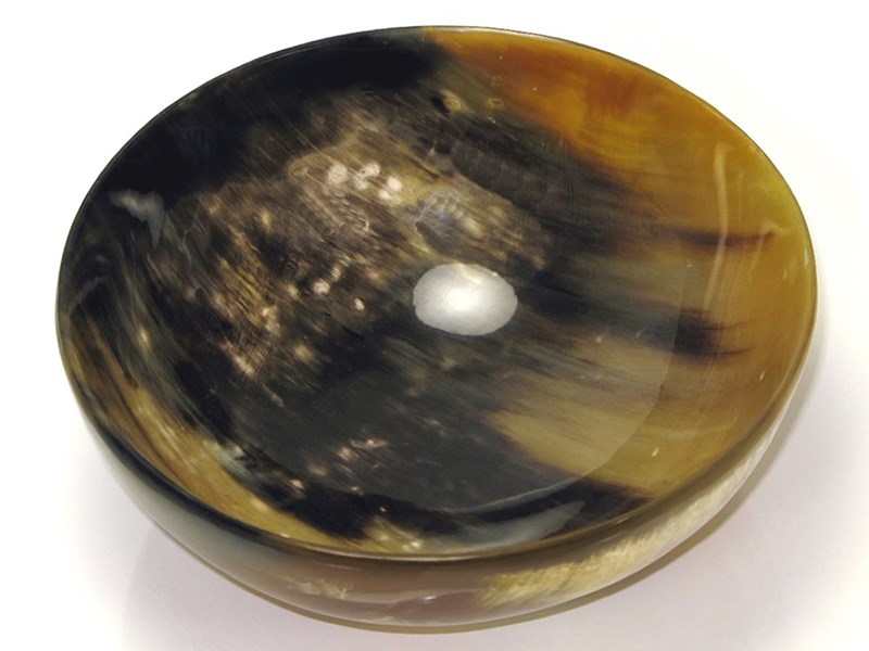 abbeyhorn Polished Cow Horn Bowl - Medium - 160mm
