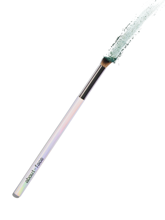 About Face Define + Blend Crease Powder Brush