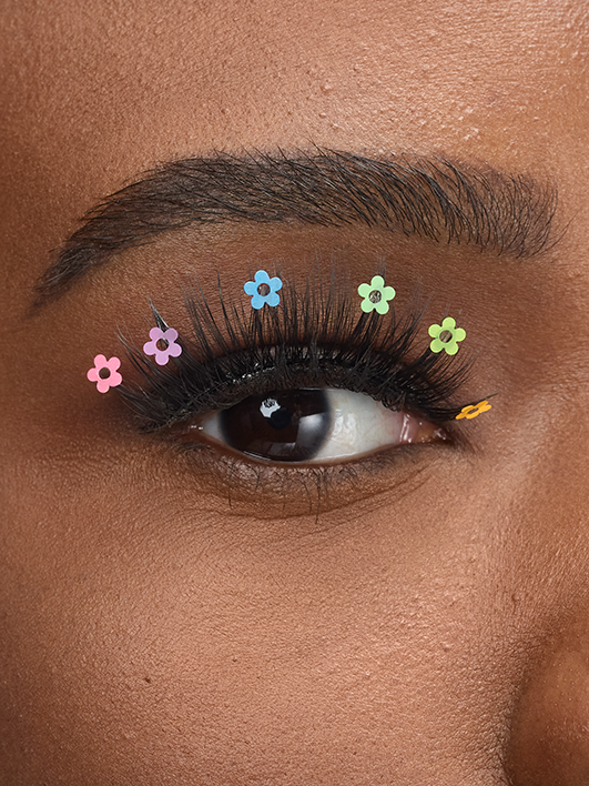 About Face VOLUME UP WALLFLOWER