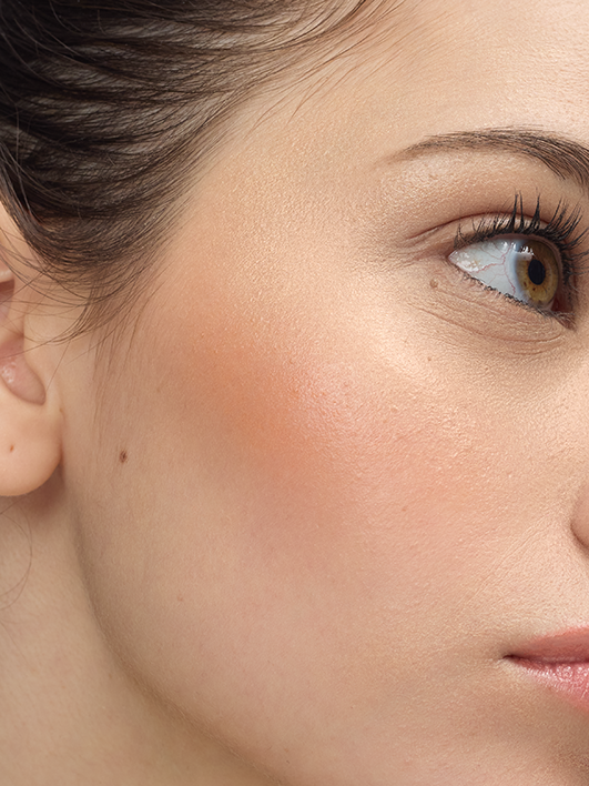 About Face Light Lock Highlight Fluid Shaken Or Stirred