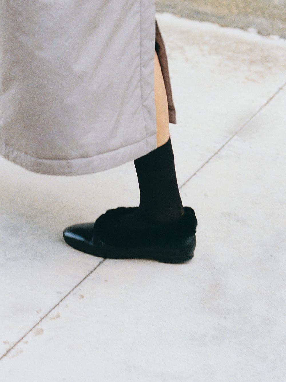 about arianne Elias Black Flats