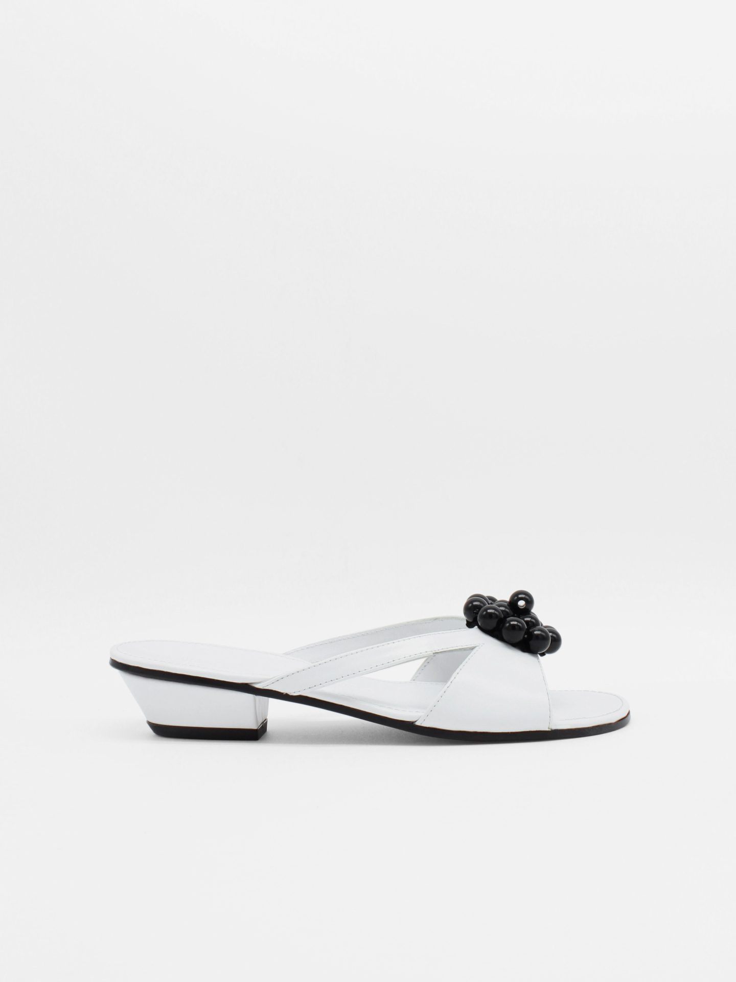 about arianne Flora White Sandals