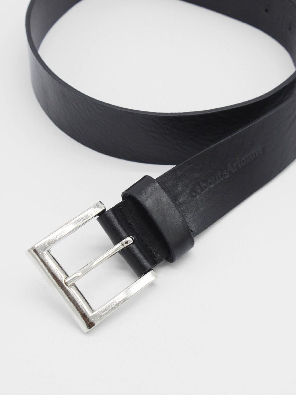 About Arianne Jacob Black Misc