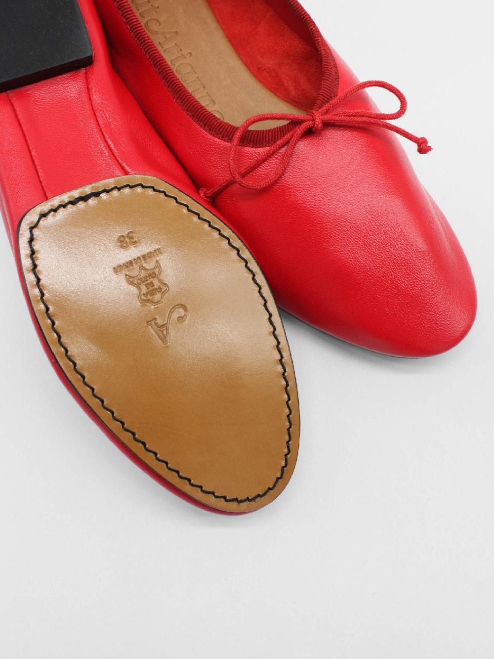 About Arianne Mila Red Flats