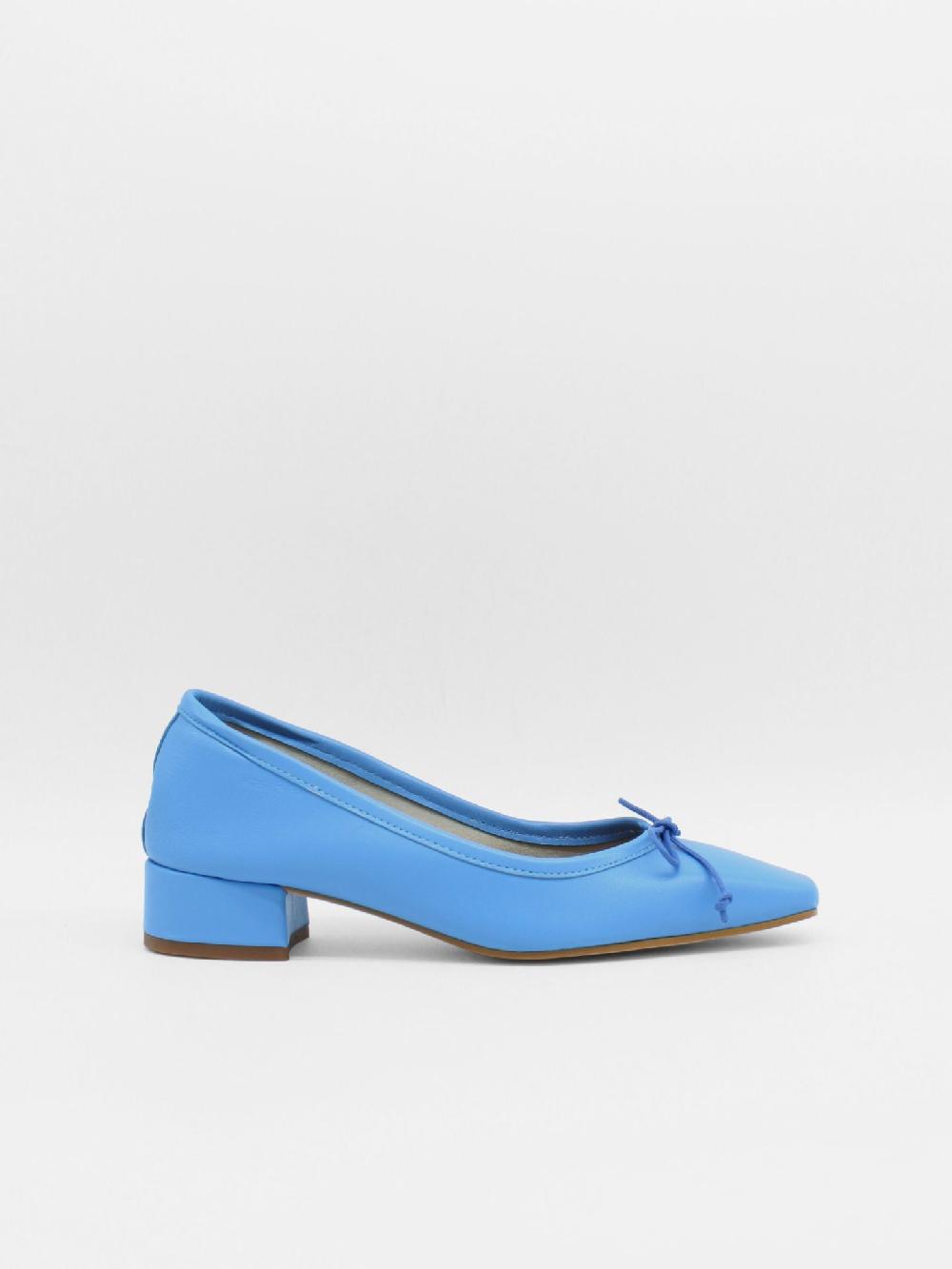 about arianne Mina Malibu Flats