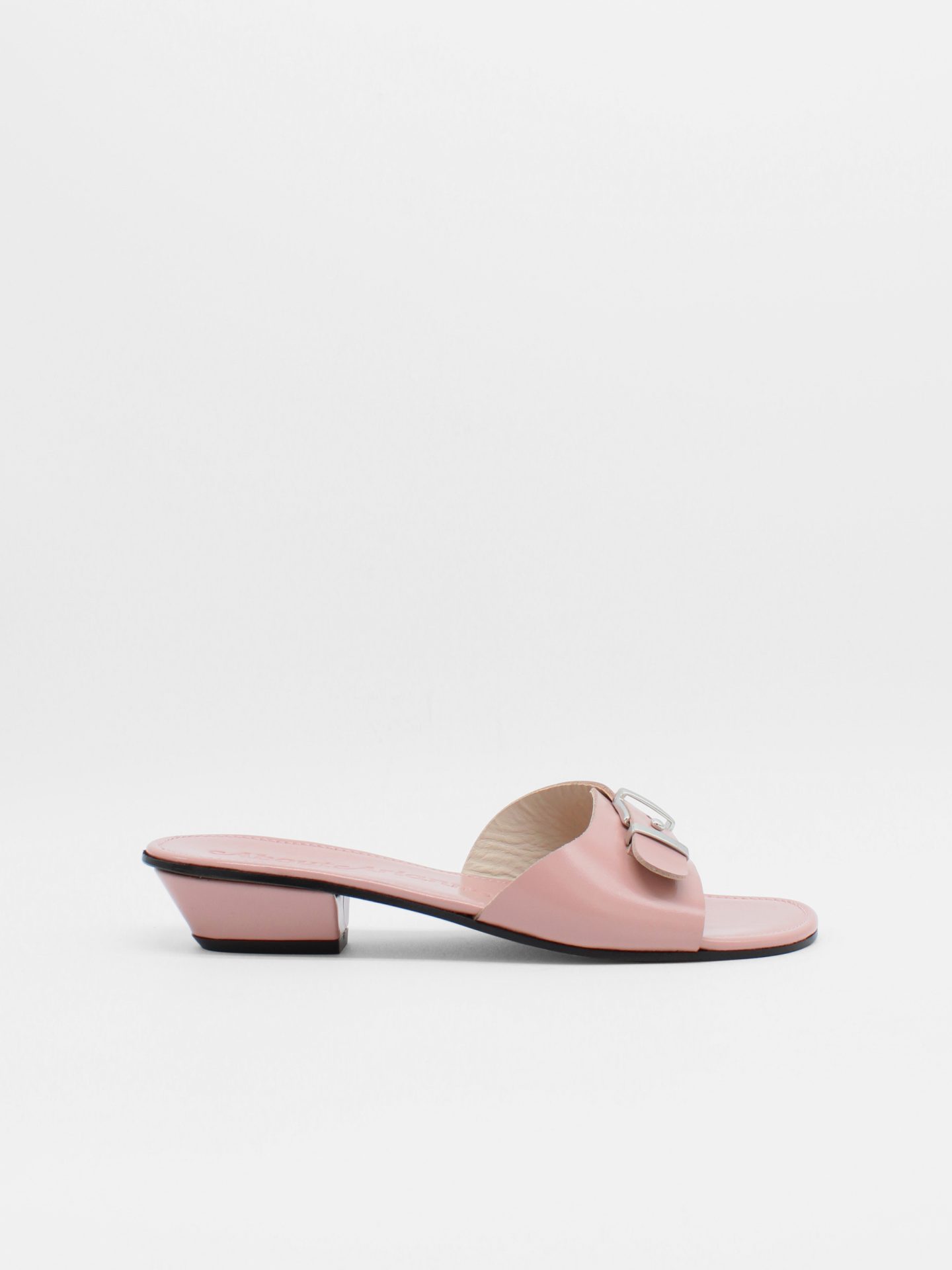 about arianne Nua Pink Sandals