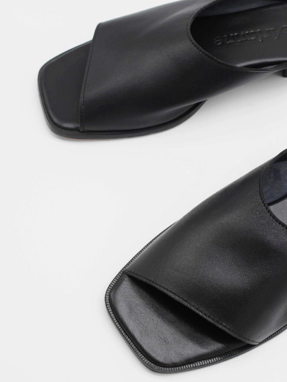 About Arianne Ojih Black Flats