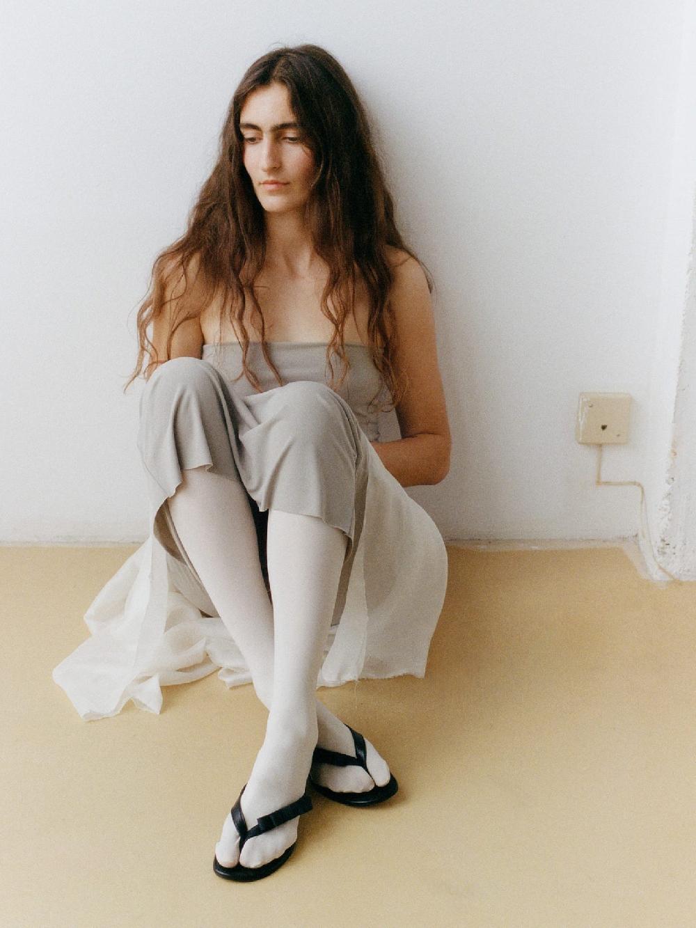 about arianne René Black Sandals