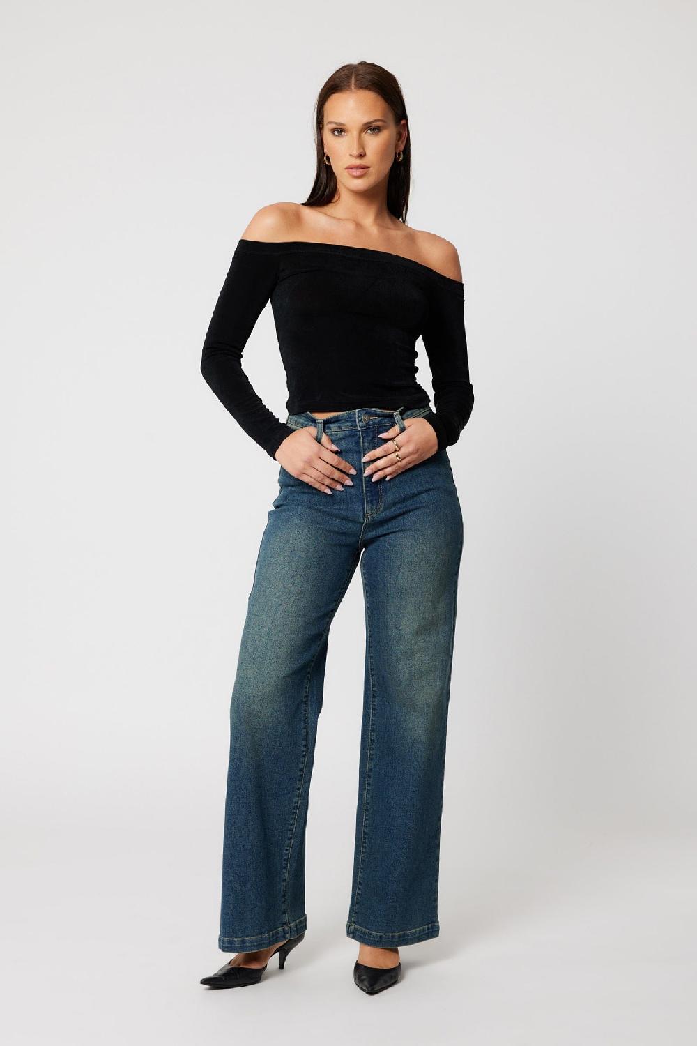 abrand 94 High & Wide Hilton