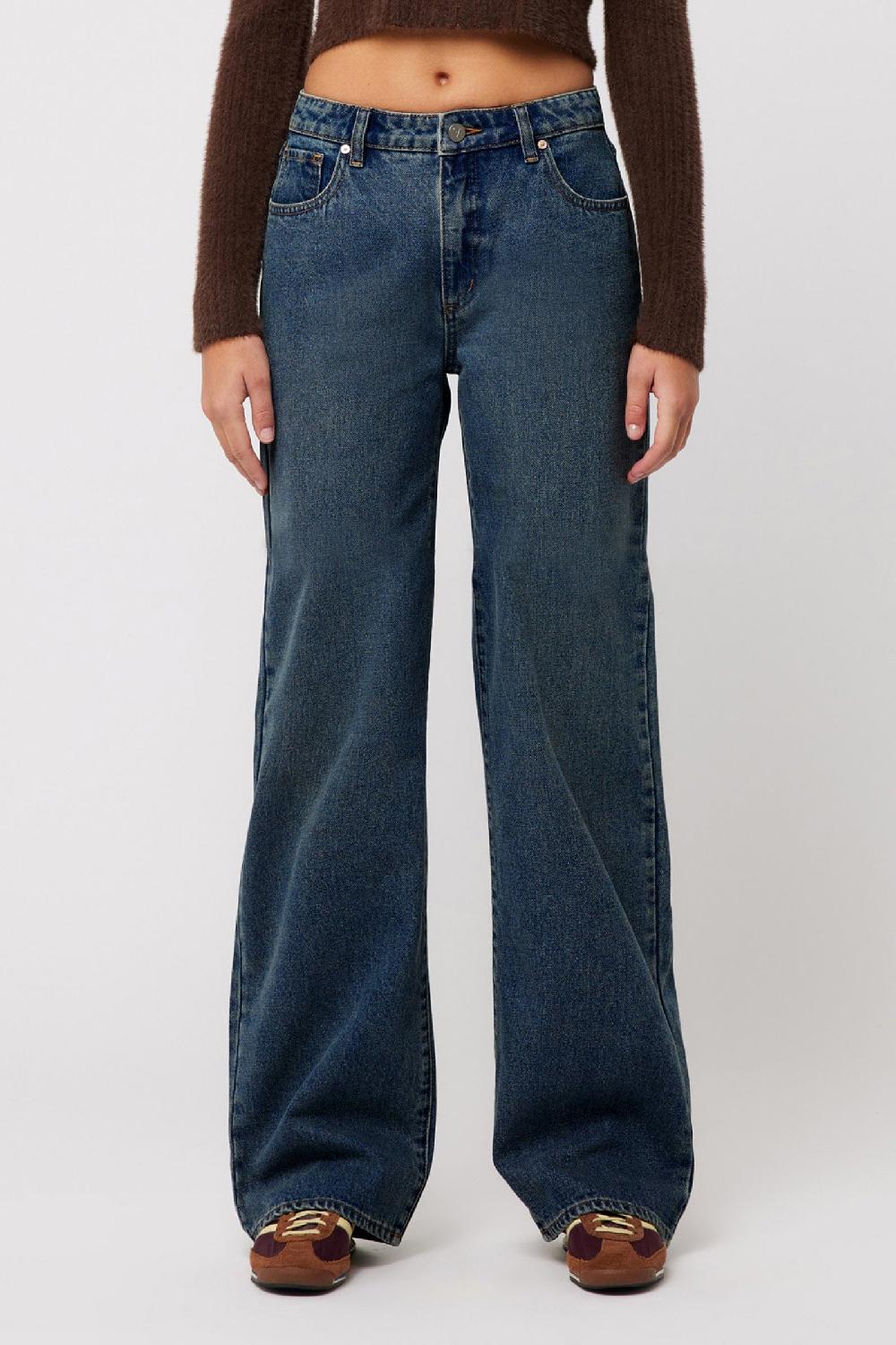 Abrand 95 Mid Baggy Lola