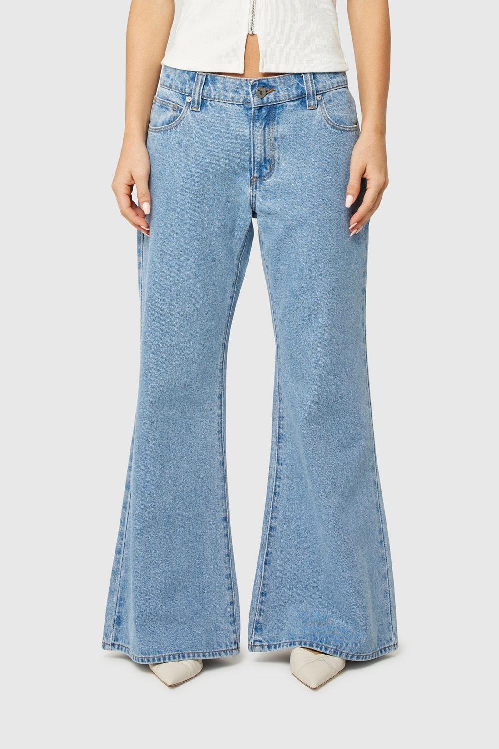 Abrand 99 Low Baggy Flare Petite Gigi