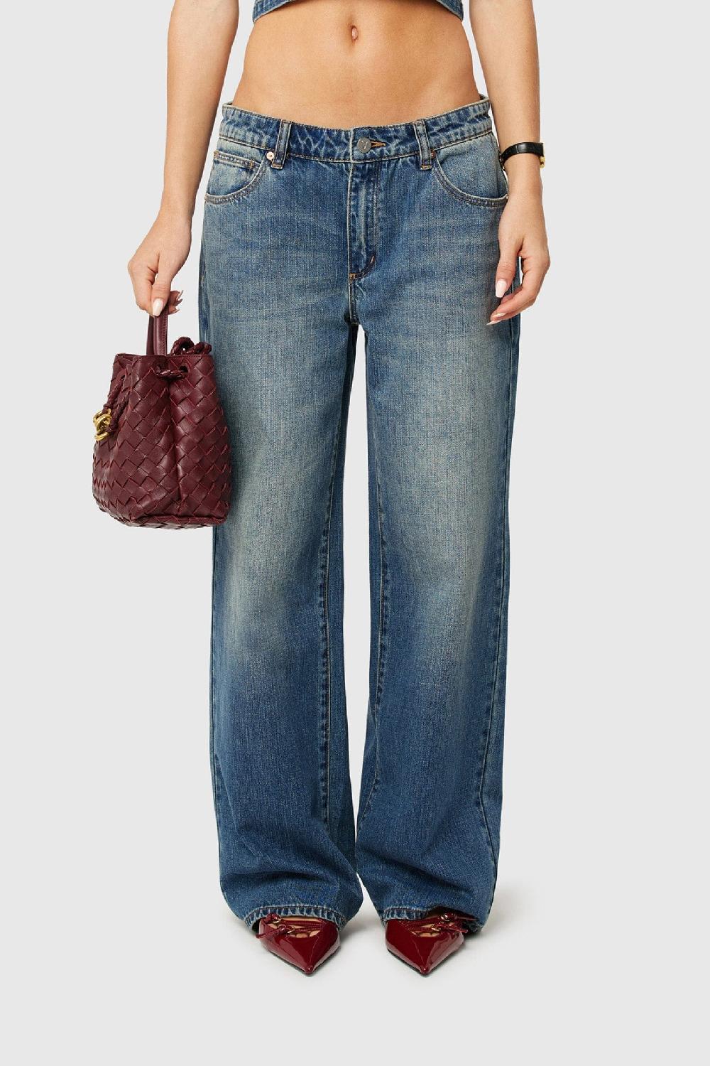 Abrand 99 Low Baggy Petite Petra