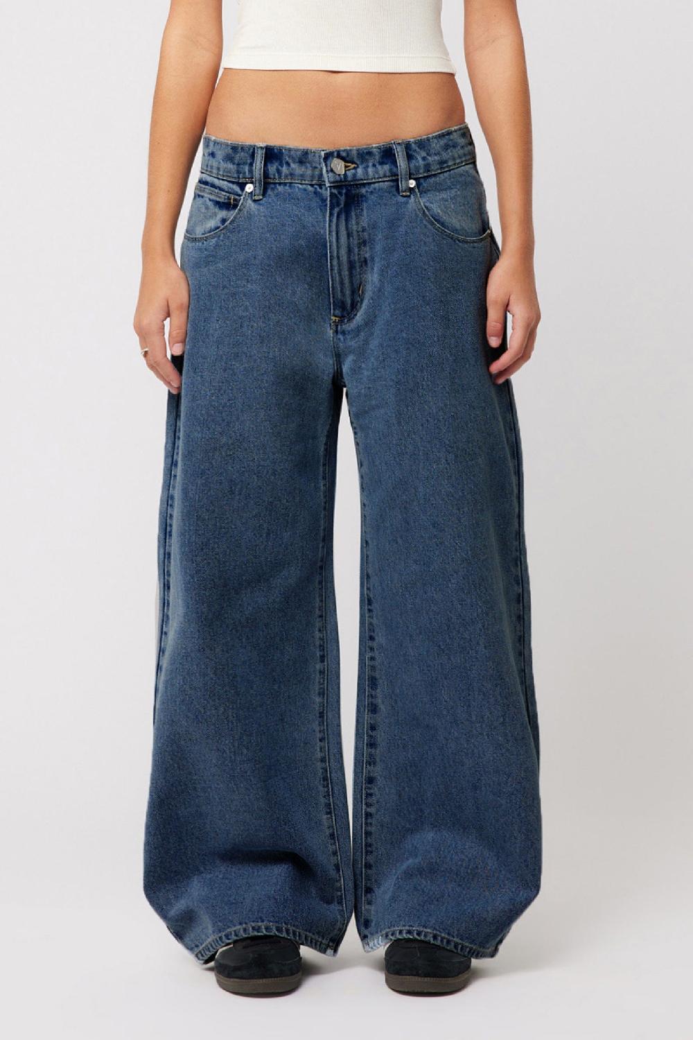 Abrand 99 Low Mega Baggy Lola