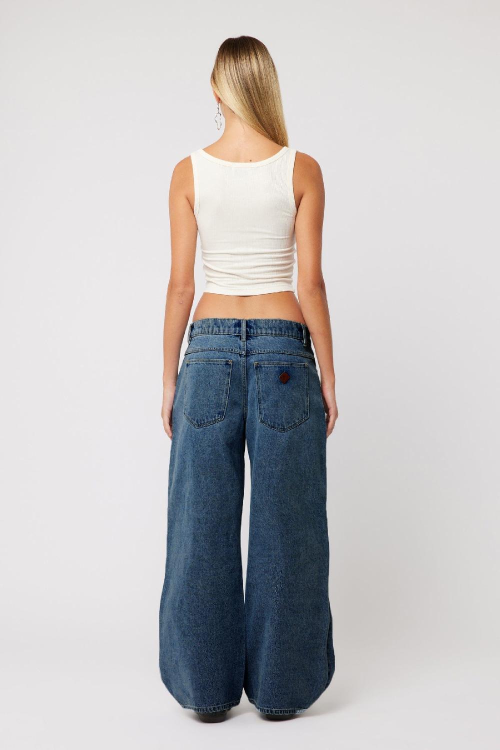 Abrand 99 Low Mega Baggy Lola