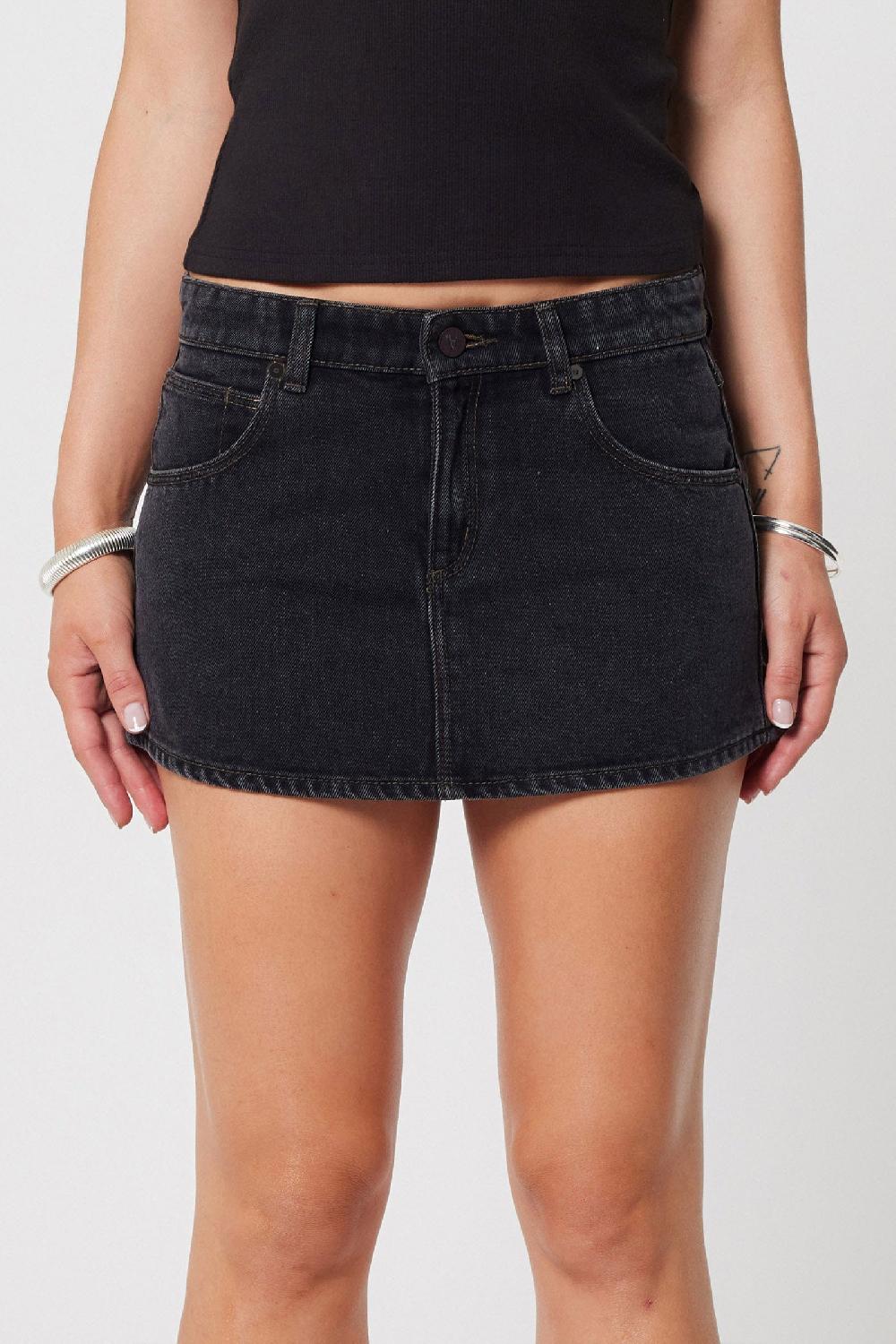 Abrand 99 Low Skirt - Heidi