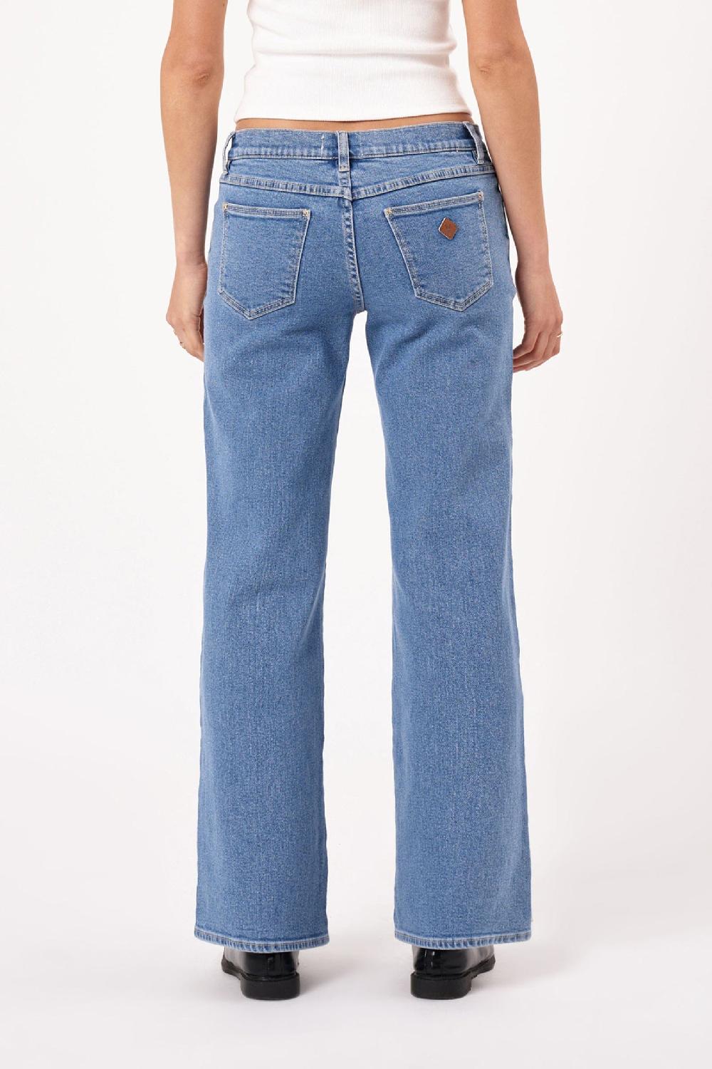 Abrand 99 Low & Wide Petite Natalia Blue