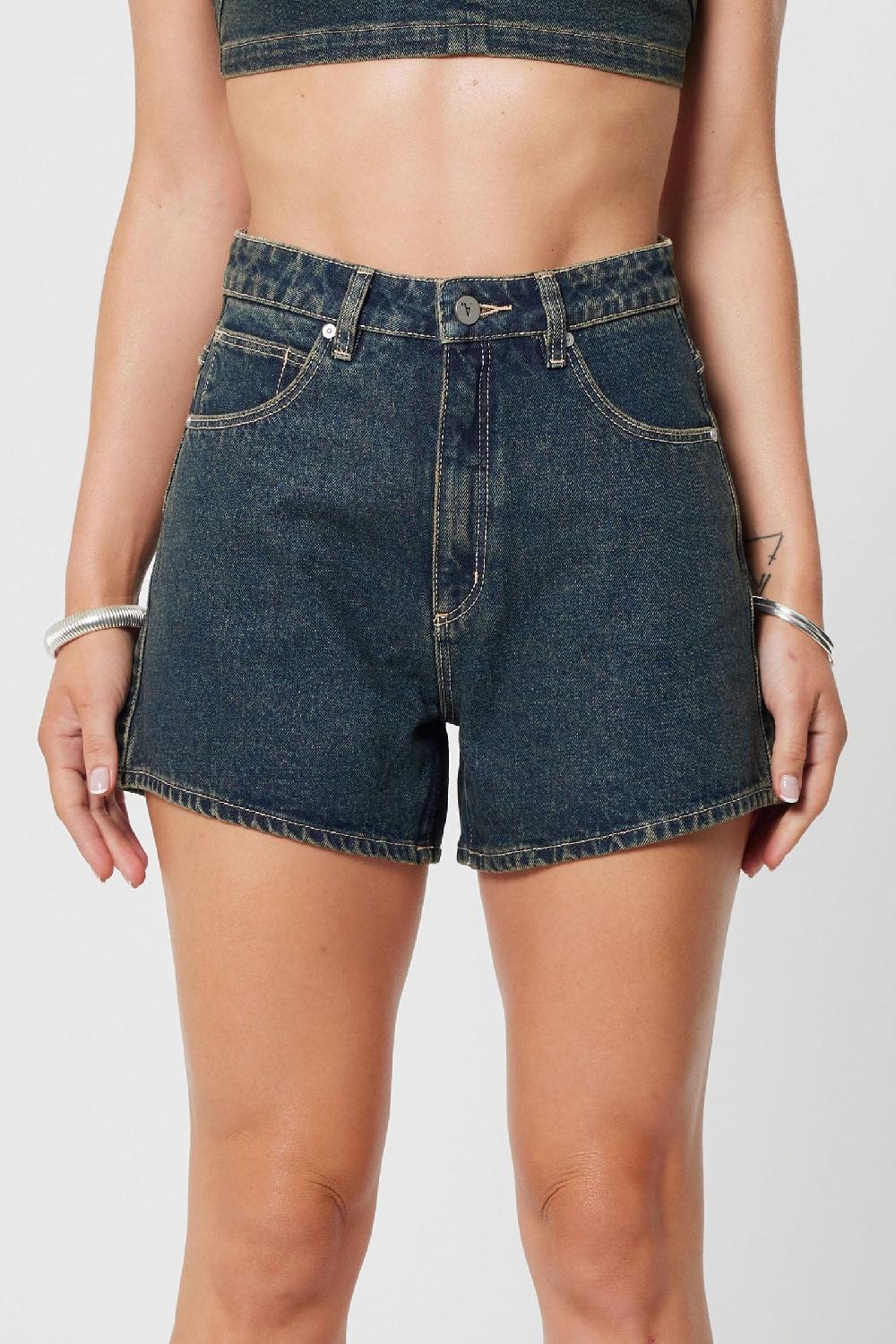 Abrand Venice Short - Quinn