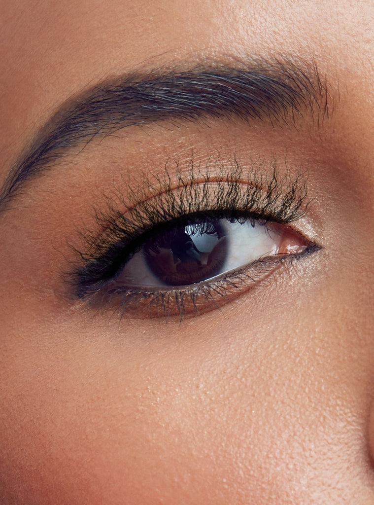 Absolute New York Frizzy Wavy Lashes