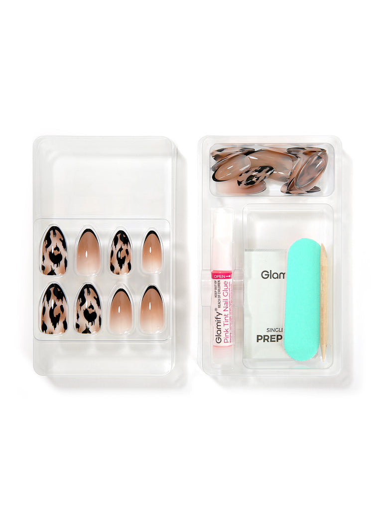 Absolute New York NTTS12 Trendsetter Press On Nails - Almond Medium