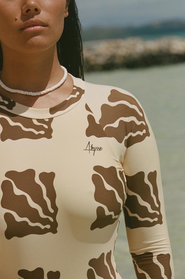 Abysse Ama - Coral Long Sleeve Surfsuit