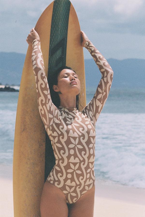 Abysse Ama - Island Long Sleeve Surfsuit