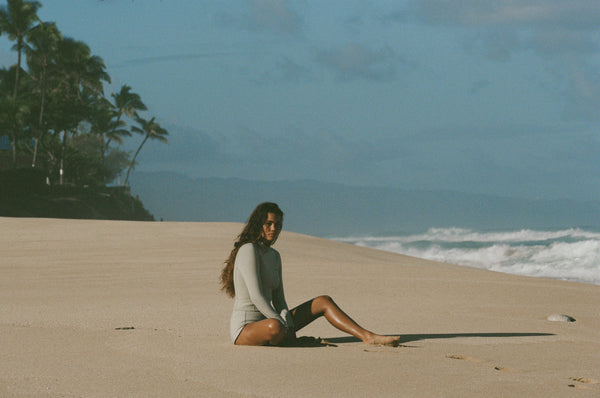 Abysse Pam Rash Guard Pearl