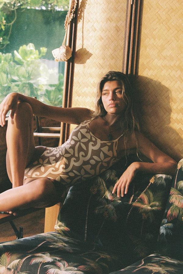 abysse Taylor One piece - Island