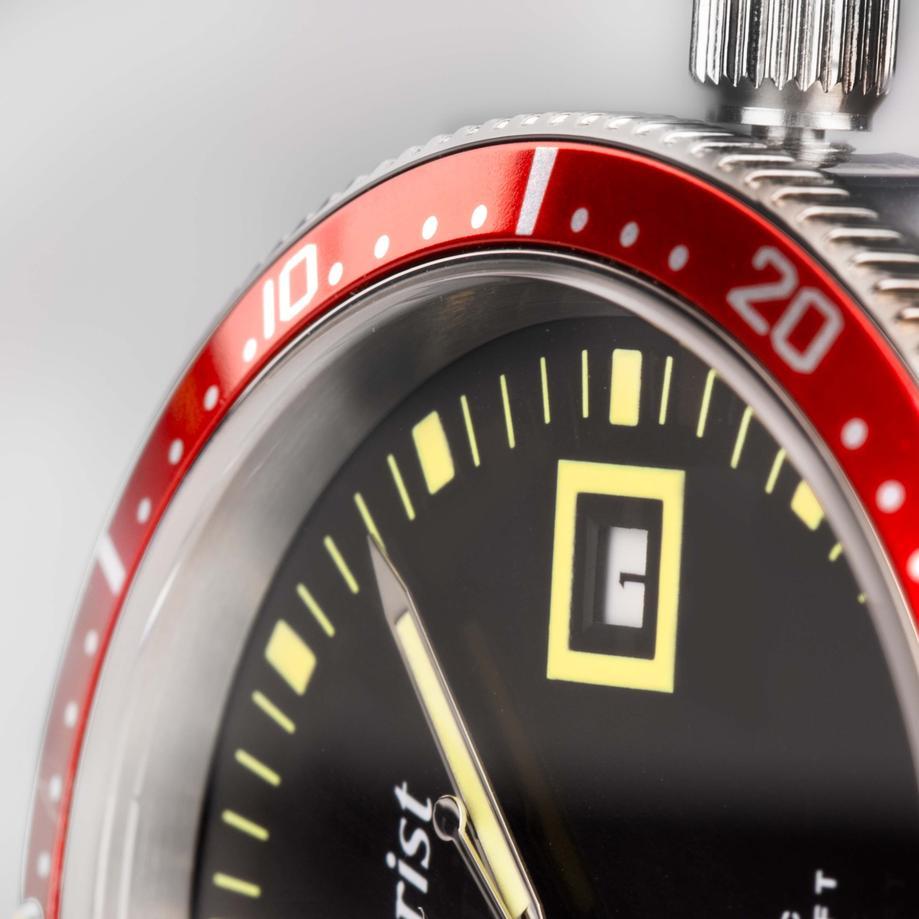 Accurist Accurist Dive Automatic Men’s Watch | Silver Stainless Steel Case & Bracelet With Black Dial | 42mm