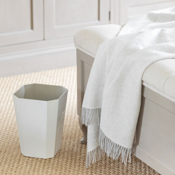 Addison Ross Octagonal Lacquer Bin – White