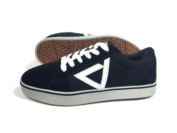 Ade Shoes Inward # Black / White