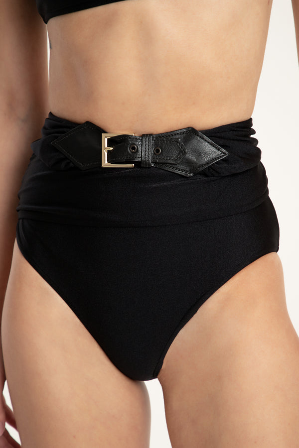 Adriana Degreas Solid Hot Pants Bikini With Buckle Detail
