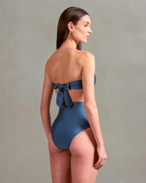 Adriana Degreas Vintage Lily Solid Appliqué High-Leg Bikini