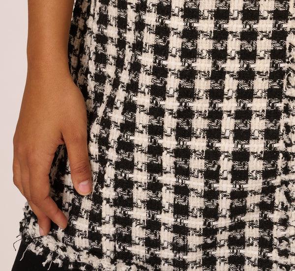 Adrianna Papell Sleeveless Houndstooth Duster Vest With Raw Edges In Black Ivory Boucle Houndstooth