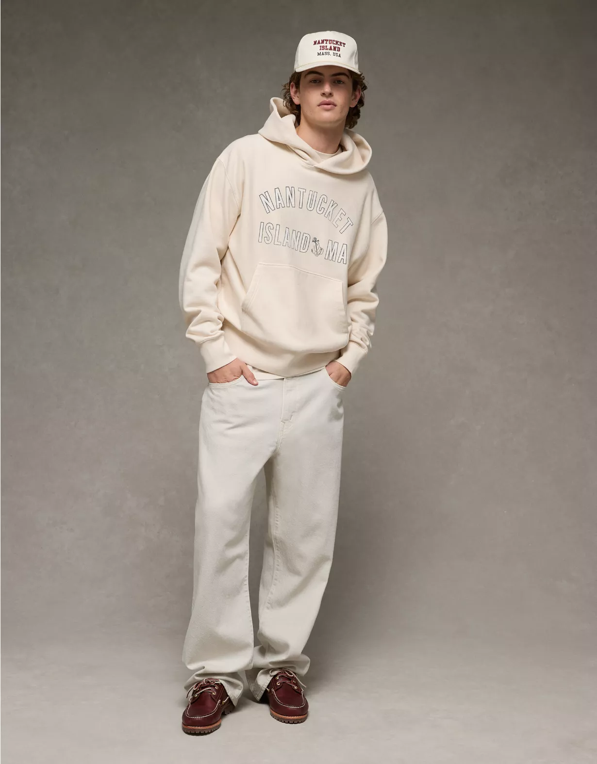 aeo AE Laidback Luxe Heavyweight Destination Graphic Hoodie