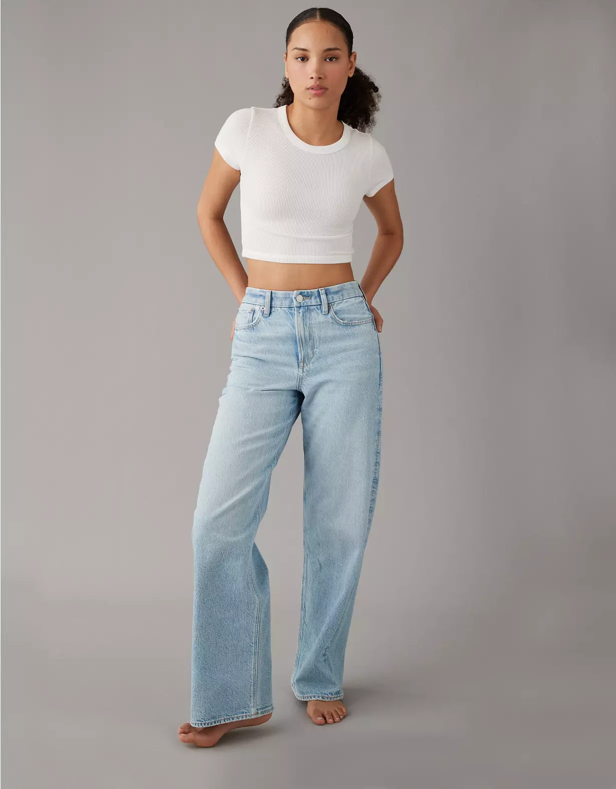 aeo AE Strigid Curvy Super High-Waisted Baggy Straight Jean