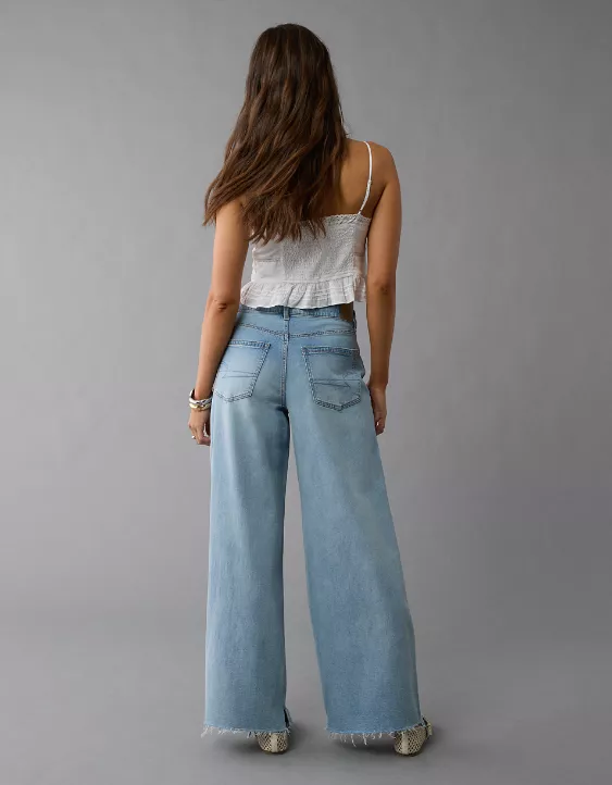 Aeo AE Strigid Super High-Waisted Ultra Wide-Leg Jean