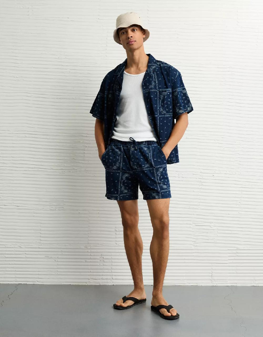 aeo AE 7" Bandana Lived-In Trekker Short