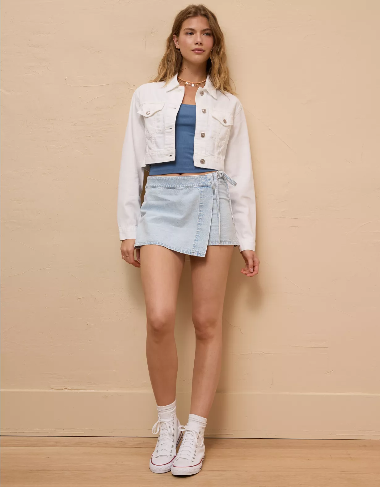 aeo AE Dreamy Drape Super Cropped Denim Jacket