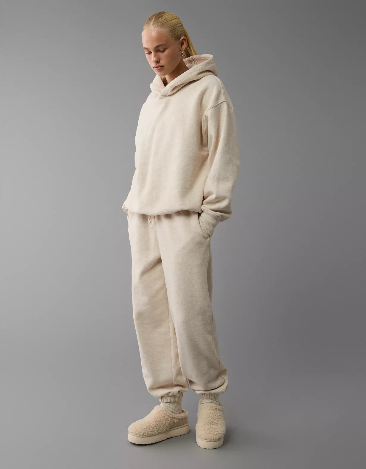 aeo AE Everyday Luxe Hoodie
