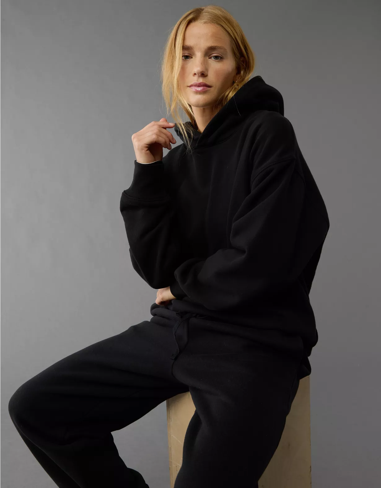 aeo AE Everyday Luxe Hoodie