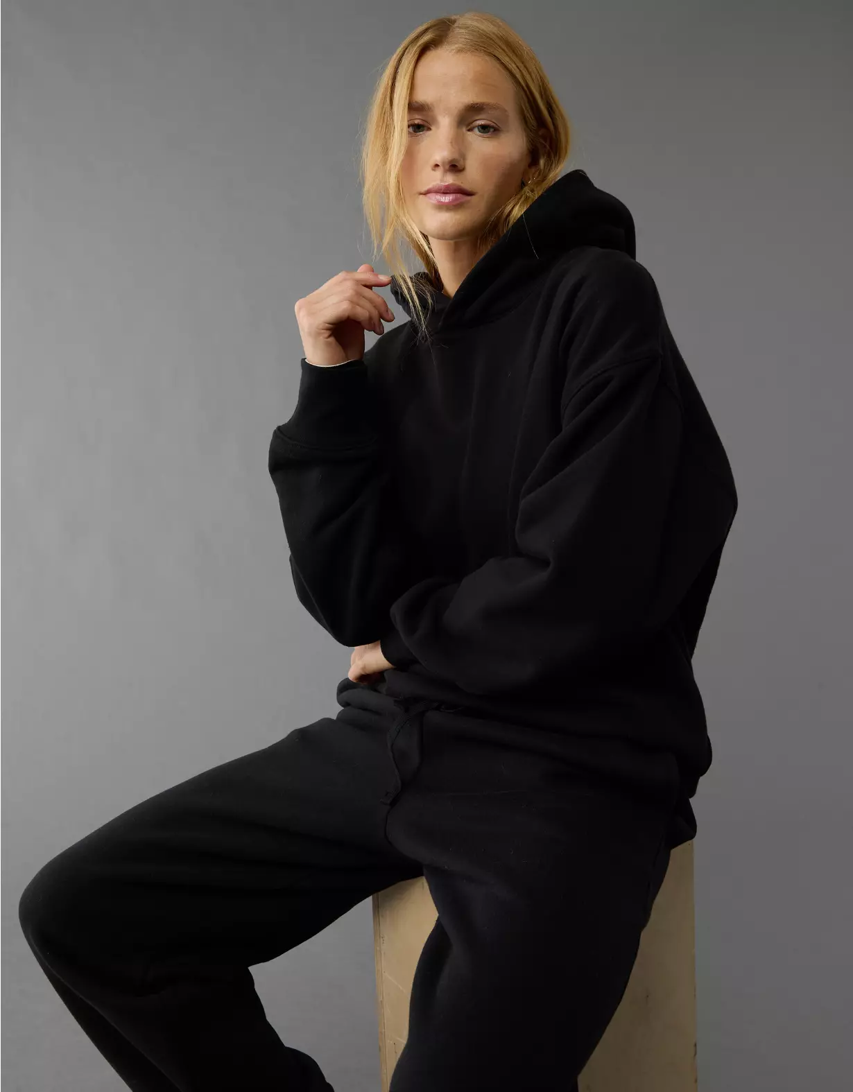 aeo AE Everyday Luxe Hoodie