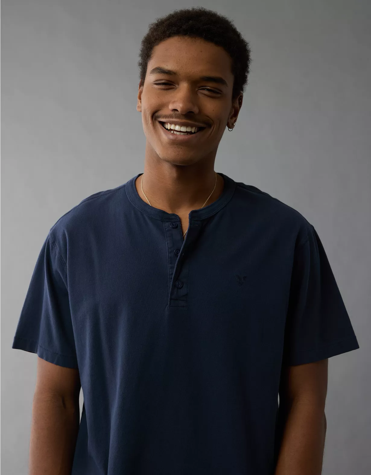 aeo AE Lived-In Henley T-Shirt