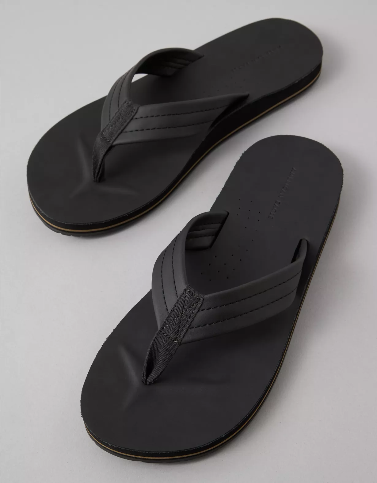 Aeo AE Men's Classic Leather Flip Flop