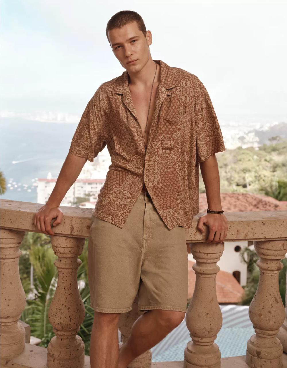 aeo AE Poolside Printed Button-Up Shirt