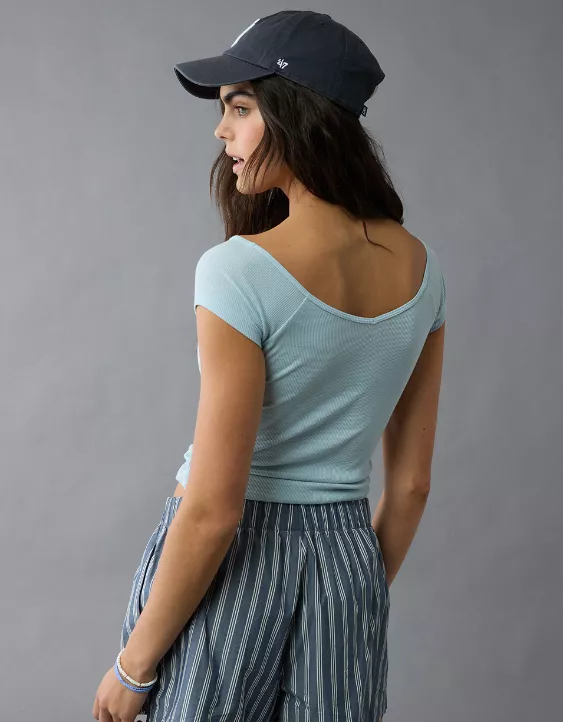 Aeo AE Saltwash V-Neck Baby Tee