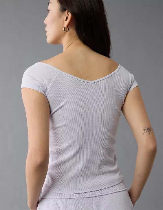 Aeo AE Saltwash V-Neck Baby Tee