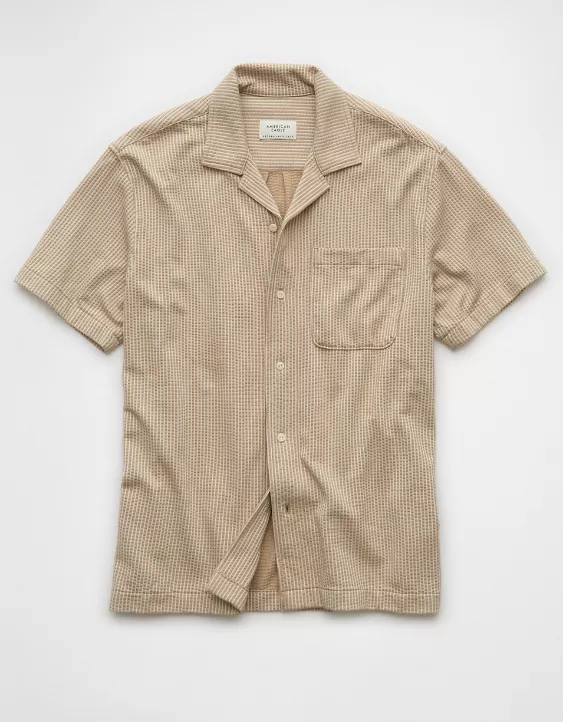 Aeo AE Seersucker Button-Up Camp Shirt