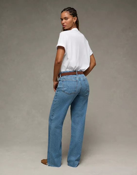 Aeo AE Strigid Curvy High-Waisted Stovepipe Jean